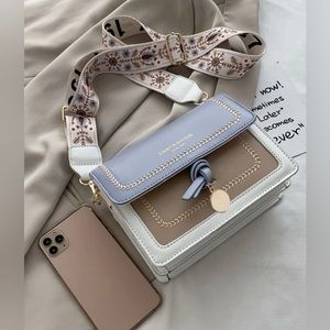 2023 Woman Square Flap Bag